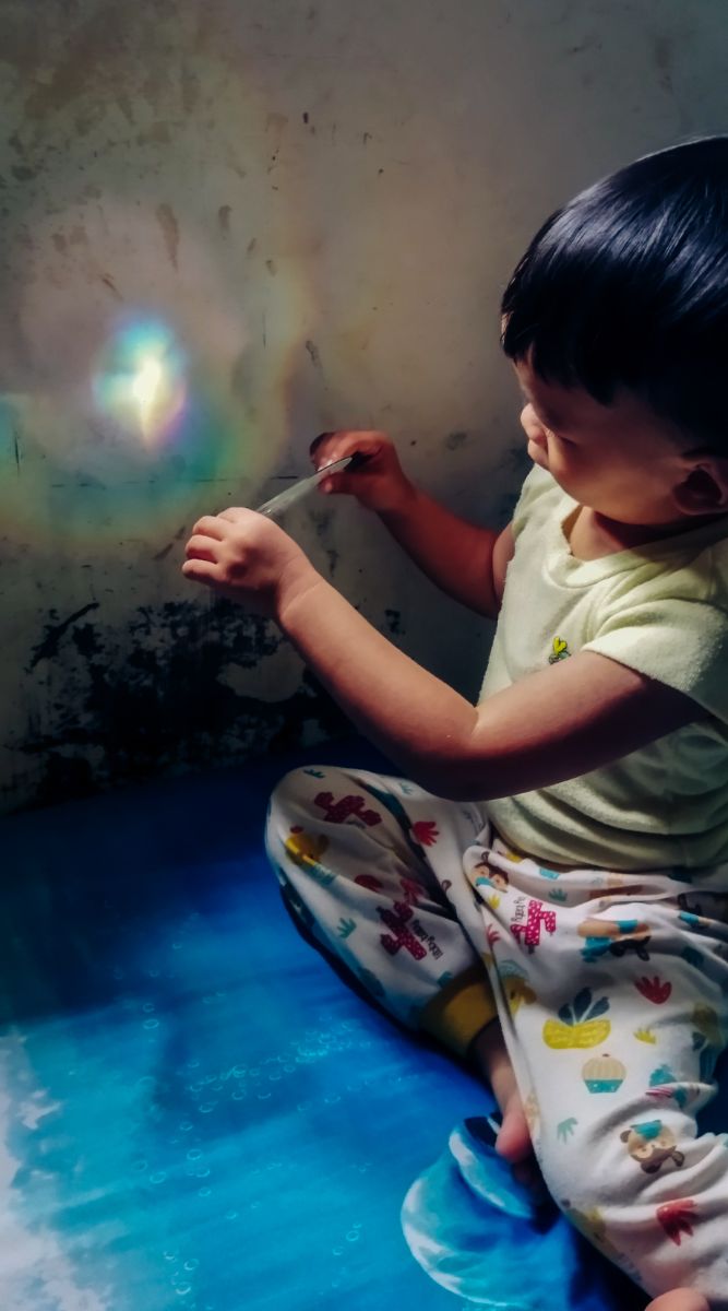 Home Edu Activity - Percobaan Membuat Pelangi dengan Air Selang